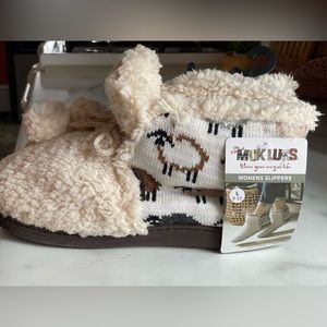 MUK LUK slippers, size L 9-10 sheep